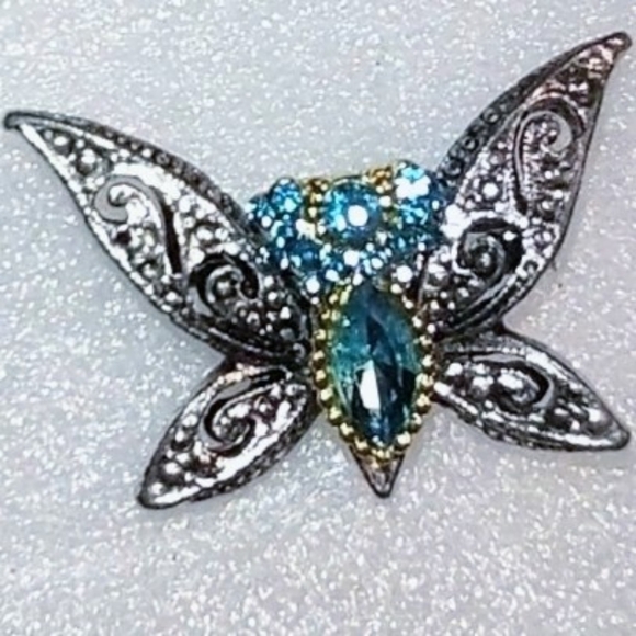 Vintage Butterfly Brooch - Picture 6 of 12